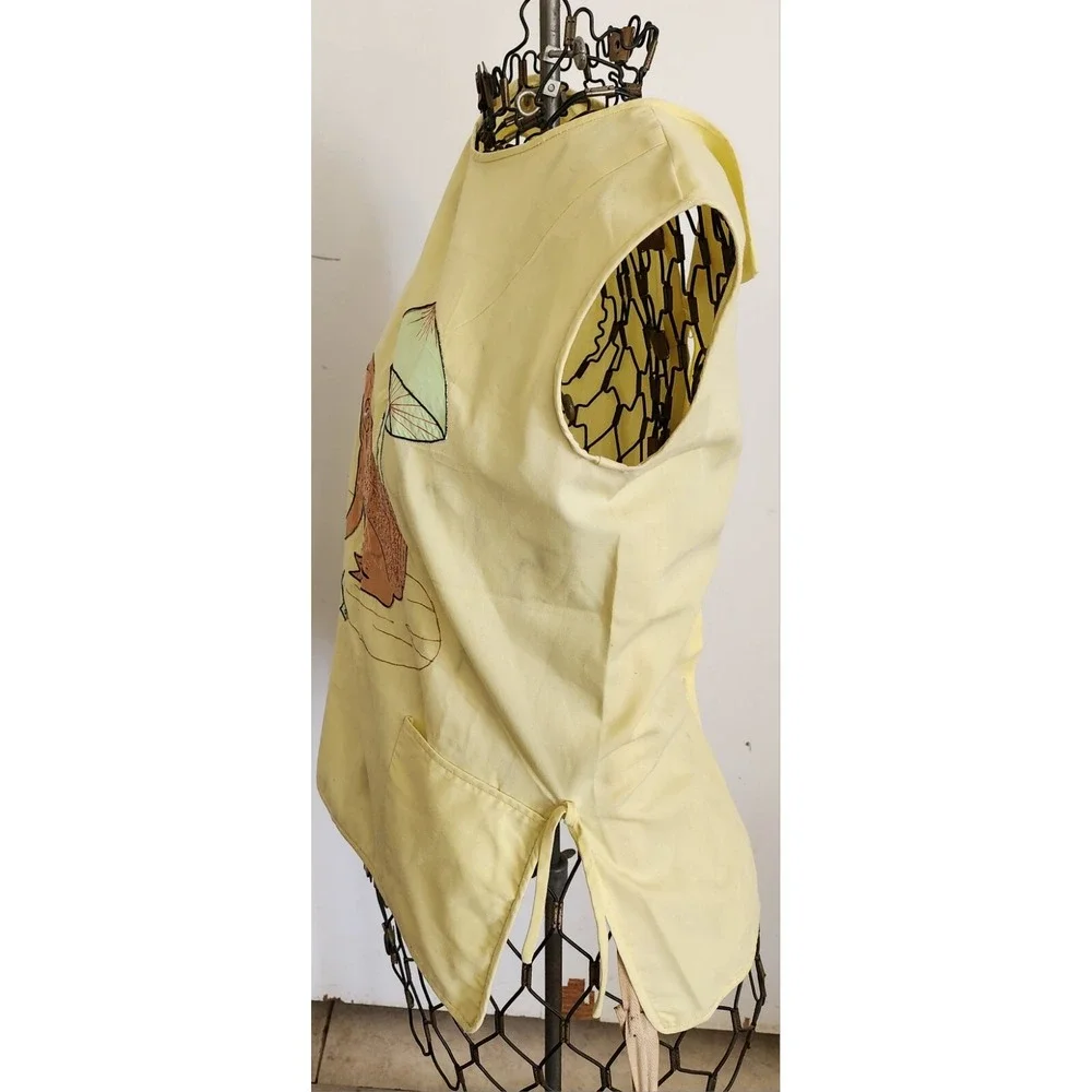 Small Yellow Embroidered Frog,‎ Mushrooms,  Apron,Grandwear, Pockets, Button Up